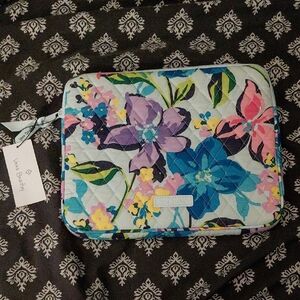 Vera Bradley Marian Floral Quilted Tabet Sleeve